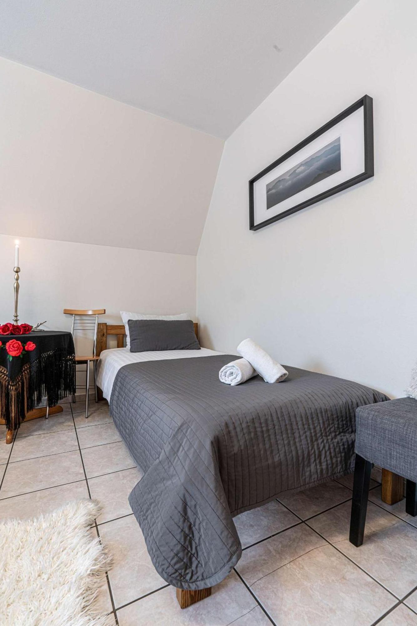 Liberta Inn - Pokoje Goscinne Zakopane Buitenkant foto